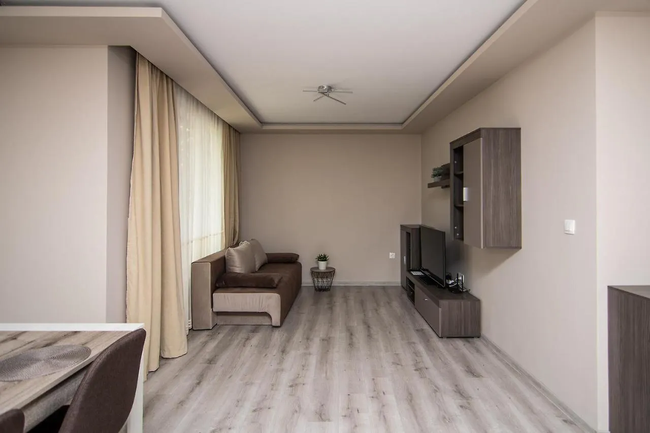 Cozy Flats Nearby Center Free Park Area Apartment Varna