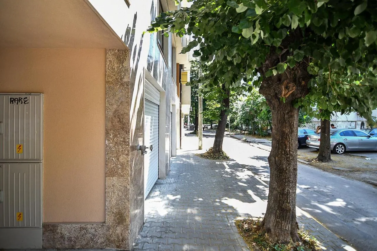 Cozy Flats Nearby Center Free Park Area Apartment Varna
